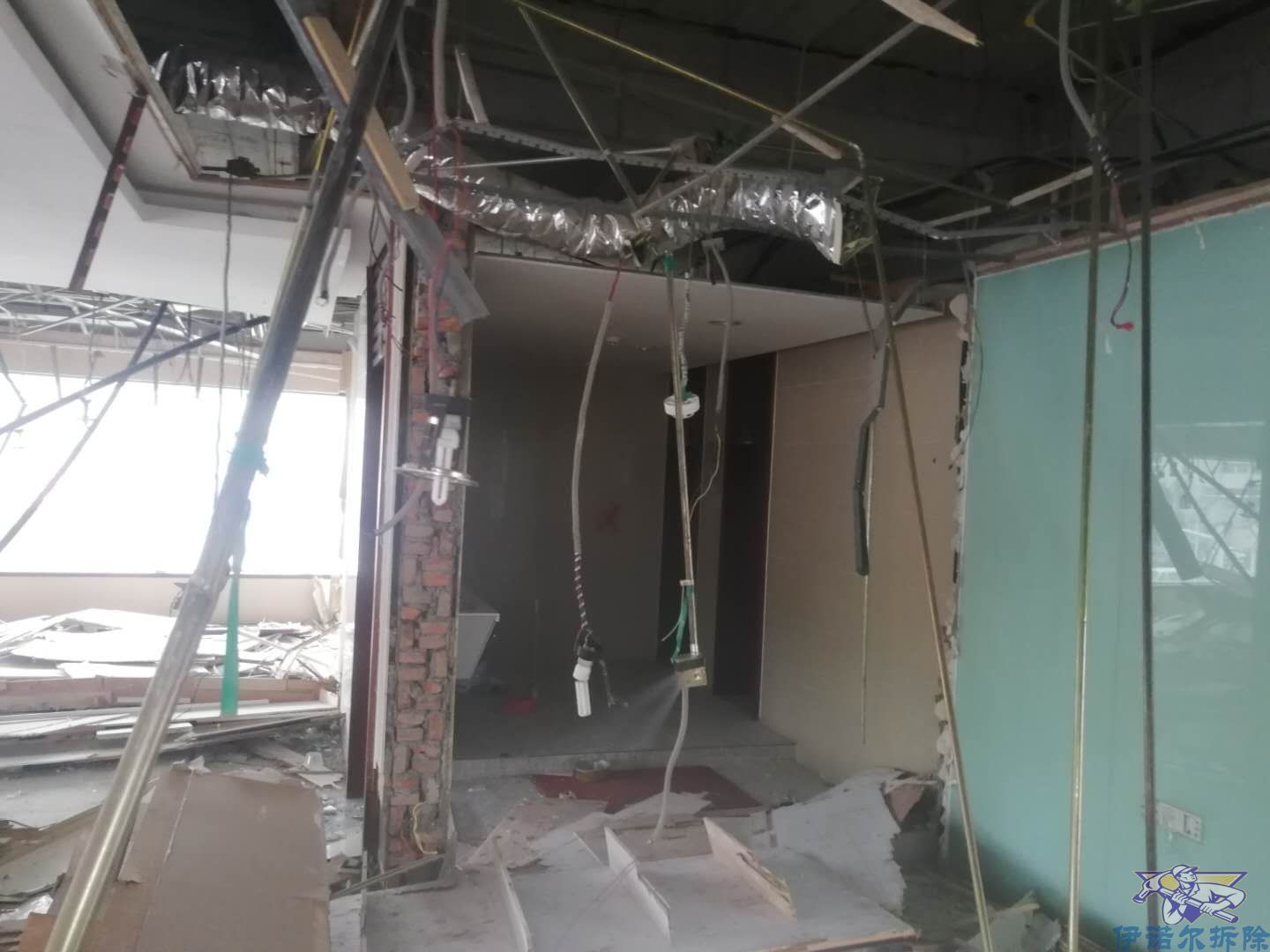 昆山價(jià)格低的磚墻拆除哪里實(shí)惠